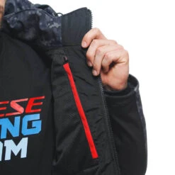 Dainese Ignite Textile Hooded Jacket -Motorcycle Equipment Store D1735211 93H DaineseIgniteTextileHoodedJacketmodelinside