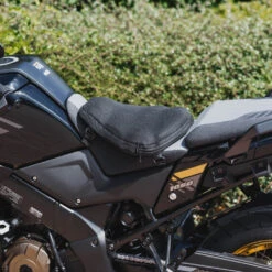 Oxford Air Seat (Adventure & Touring) 22 Oxford Air Seat (Adventure & Touring) -Motorcycle Equipment Store OxfordAirSeatAdventure TouringOX883SeatInUse