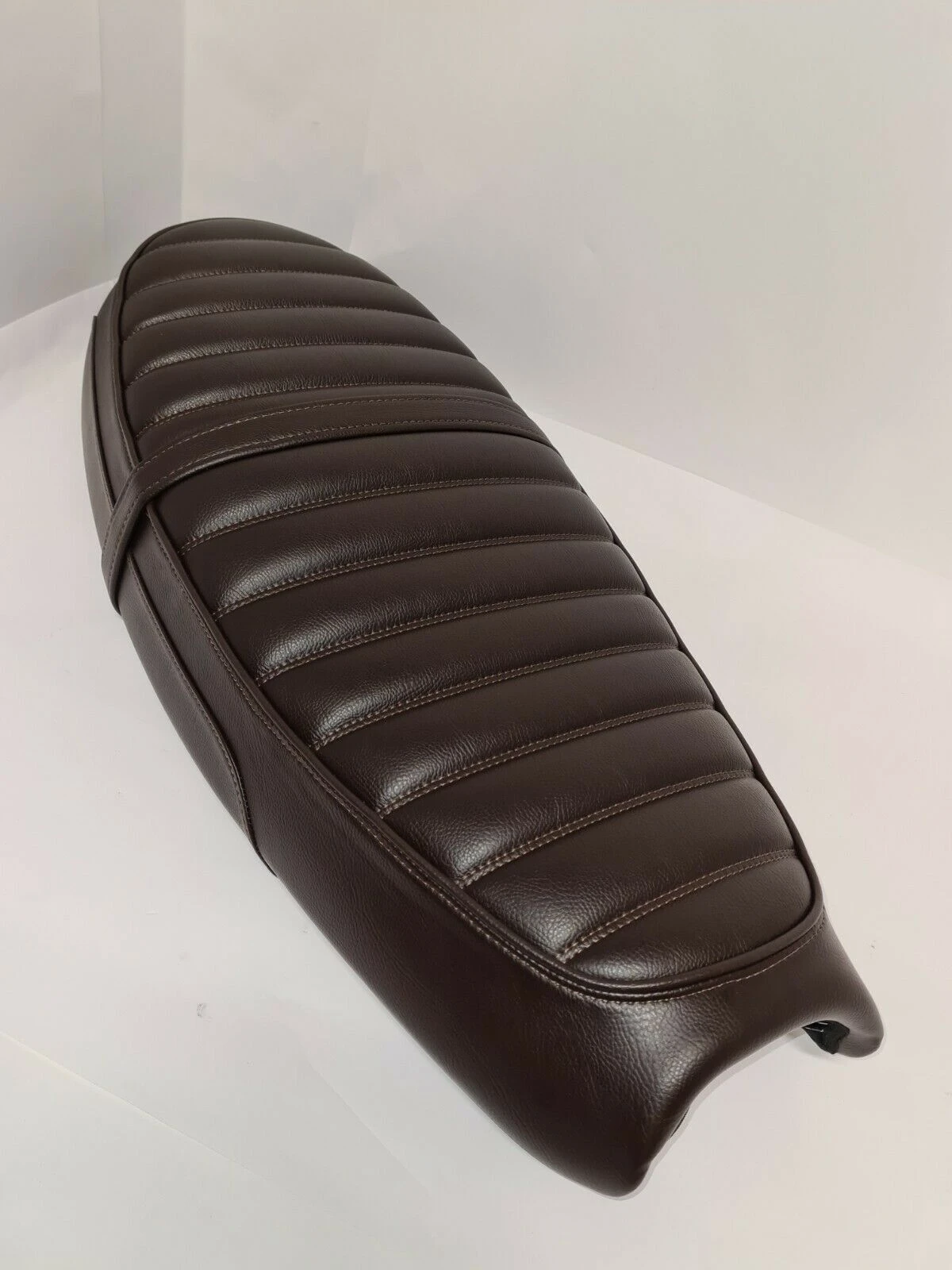 Triumph Comfort Seat Brown 4 Triumph Comfort Seat Brown - Image 2